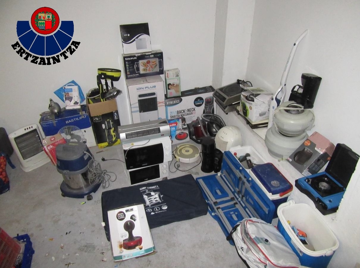 Imagen de parte de los objetos recuperados